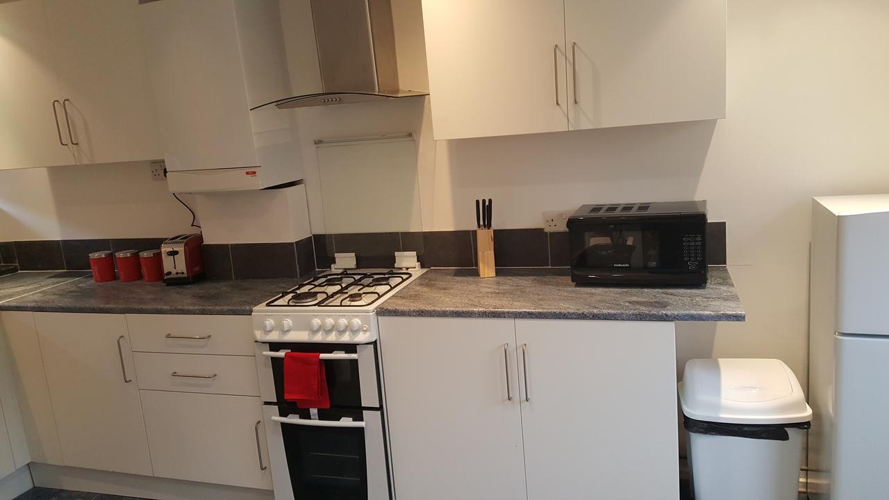 Vetrelax Basildon Newly Refurbished 3Bed House Aparthotel Kültér fotó
